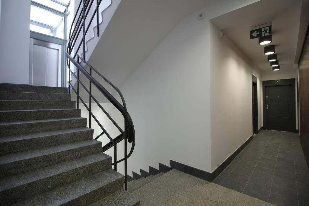 Lovely Condo In The Heart Of Warsaw Piekne Mieszkanie W Samym Sercu Warszawy Luaran gambar