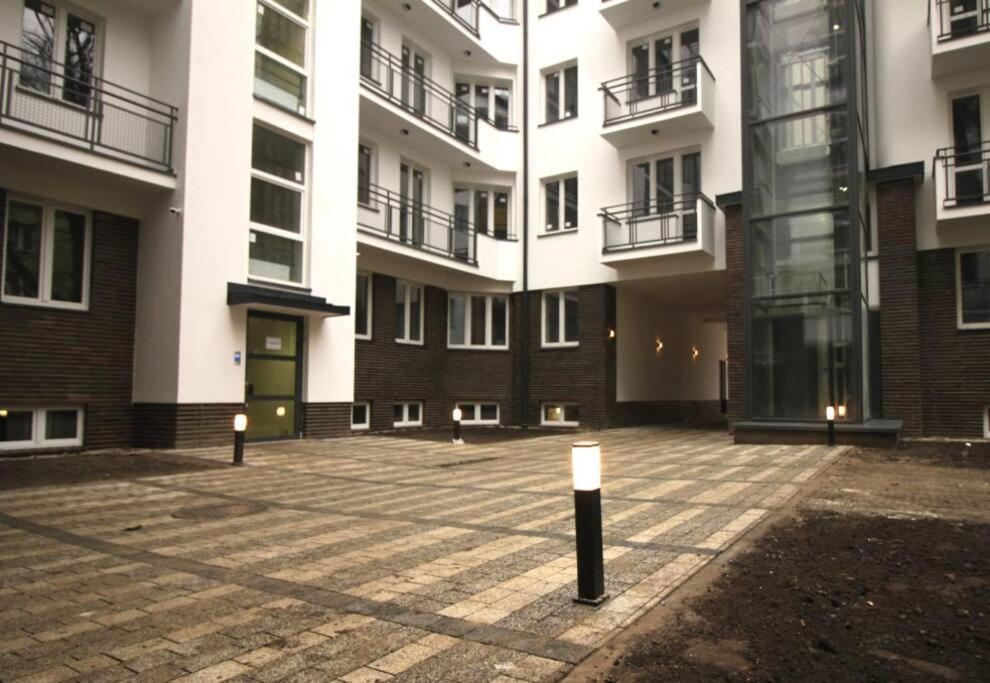 Lovely Condo In The Heart Of Warsaw Piekne Mieszkanie W Samym Sercu Warszawy Luaran gambar